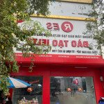 Cho thuê nhà mặt phố tại đường ngô quyền, hoàn kiếm, diện tích 120m2, mặt tiền 10m, giá 120 triệu.