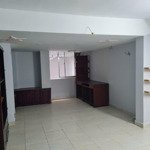 Nguyên căn kinh doanh nguyễn án quận 5, 50m2, 3 tầng chỉ 22 triệu