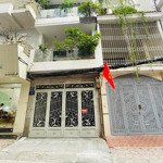 Bán nhà riêng phạm ngọc thạch, đống đa, ô tô tránh nhau, 30m.