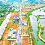 Kđt vensôngtắc,tp nha tranglô góc dt: 136,3 m (ngang 10m )hướng: đông nam ( hướng ra view sông)