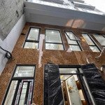 Giảm giá 0,3 tỷ. chính chủ bán gấp nhà phố tây sơn, đống đa. siêu phẩm cực hiếm, xây mới. trung tâm