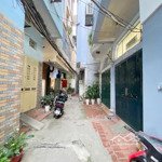 Hào nam - lô góc - ngõ to thoáng rộng gần ô tô tránh - nhà đẹp ở luôn - an sinh - giá đẹp - sổ nở