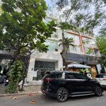 Bán nhà phố hưng gia phú mỹ hưng quận 7