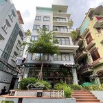 Bán mặt tiền cmt8, q3 - dt: 6 x 30m, 180m2 - 4 tầng - hđt 250 triệu - giá 30 tỷ