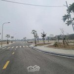 Bán căn nhà lk mặt phố từ sơn bắc ninh đường trần phú sổ đỏ trao tay dự kiến 6xtr/m2, 0855432222