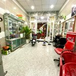 Mặt tiền có 102 - 72m2, 3 tầng chỉ 4,65 tỷ - kính doanh