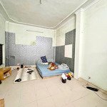 Chính chủ bán gấp nhà phố cát linh đống đa dt25m x 5 tầng nhỉnh 3 tỷ