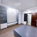 Bán nhà riêng tại đại lộ thăng long,song phương 40m2*4t,4pn.ngõ thông,gần oto tránh,15p đi mỹ đình