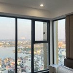 Cho thuê căn góc 2 ngủ view hồ tây và lotte tây hồ, 85.5 m2, nội thất đặt riêng, dọn vào ở ngay.