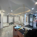 Cho thuê nhà lô góc phố trần đại nghĩa - siêu hiếm - siêu đẹp