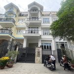 Cho thuê nhà phố nguyên căn 7.5x20m kdc himlam quận 7 chuẩn vp cao cấp giá: 80tr tl lh: 0931353298