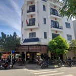 Bán căn góc 2 mặt tiền vị trí đẹp tp dĩ an gần làng đại học. ở kinh doanh cf và chdv