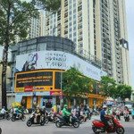 Khan hiếm - mt ngay đường 3 tháng 2, p12, quận 10. dt: 12x33m nở hậu 16m, 5 tầng, giá 130 tỷ