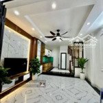 Nhà mới la phù. ô tô đỗ cổng. 50m ra đường ô tô tránh. 38m2, 5 tầng, chỉ 3,8 tỷ