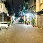 Chính chủ cần bán nhà 4x7m, hẻm 6m, ngay cạnh đầm sen q.11, 2tầng cũ, 2 tỷ hơn