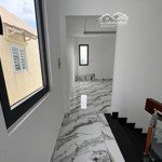 Nhà đẹp 5 tầng - xe hơi tới cửa - gần chợ phạm văn bạch - tặng full nội thất huỳnh văn nghệ