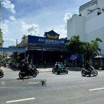 Góc 2mt đường 3 tháng 2 quận 10 - dt 15 x 25m - công nhận 375m2 - hđt 300 triệu - giá 100 tỷ