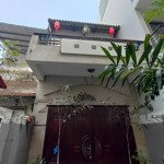 Chính chủ cần bán căn nhà. ngay ngã 3 phan văn hớn - trường chinh, sát thế giới di động