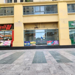 Chính chủ bán shophouse chân đế new holizon city 87 lĩnh nam