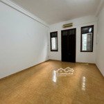 Nhà căn góc 2 mt hẻm thông xe tải 6m, hoàng hoa thám 3 tầng, 4x14,5m, cạnh nhà ga t3