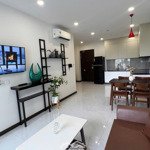 Chính chủ cho thuê căn 2pn 80m2 rẻ nhất c sky view full nội thất như hình .lh xem nhà : 0933945836