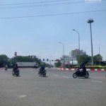 Cho thuê lô đất 1000m full thổ mặt tiền liên phường phú hữu q9