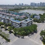 Bán biệt thự song lập đẳng cấp k5 starlake tây hồ tây, 90 tỷ, 4 thầng, thang máy, 200m2