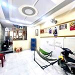 Thành thái, quận 10, gần cc rivera park, 5 tầng mới đẹp, 45m2, 4pn, hẻm thông, ở/cho thuê, 6.5 tỷ