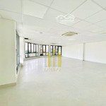 Tòa văn phòng hầm 7 lầu trống suốt 1000m2 - có thang máy, pccc