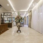 Cho thuê biệt thự vinhomes riverside đơn lập 300m, giá 90tr/1 tháng 0981839516