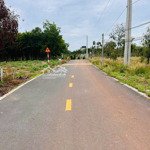 Sang gấp miếng đất thổ cư sát mt đh507, đường nhựa lớn, dân đông ngay ubnd. gọi ngay: 0898 148 535
