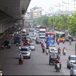 19 tỷ nhỉnh có nhà đẹp mặt phố phạm văn đồng- 6tầng* 52m2, mt6- thang máy- gara ôtô - kd, vp đỉnh