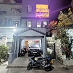Bán nhà mtkd - vừa ở vừa cho thuê 10tr/tháng - ngay phạm văn đồng - ngang 4.7m - 82m - nhình 7 tỷ