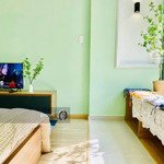 Bán nhà mới góc 2 mặt hẻm thoáng 5 tầng ngang 5,5m , xe hơi tận cửa khu đồng bộ