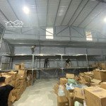 Kho 340m mặt tiền đường bưng ông thoàn phường phú hữu quận 9, giá rất tốt