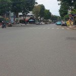 Mt đặng thùy trâm (đường trục), p.13, quận bình thạnh, dt 88m (4,4x20m), 3 tầng, giá 21,8 tỷ.