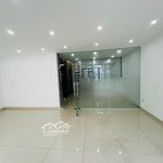 Cho thuê văn phòng tại him lam kênh tẻ, 80 triệu, 550m2. biệt thự 7,5x20 . nhà đẹp , vị trí đẹp .