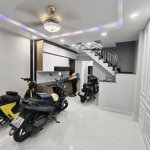 Bán nhà riêng cách mạng tháng tám quận 3 giáp q10, 43m2 ngang 3.8m mới đẹp ở ngay - chỉ 5 tỷ nhỉnh