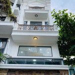 Nhà hẻm 6m dương quảng hàm p5 __diện tích: 4mx14m__4 lầu__5pn__5wc=8,7 tỷ