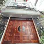 Trung tâm hoàng mai - gần đuờng lớn, oto đỗ cửa - dt sổ 40m2 nhà mới 5 tầng dân xây - giá 7,9 tỷ