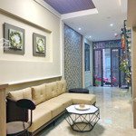 Bán nhà.- gần phô trung t m long biên - nội thất đẹp nhà sẵn về ở ngay- thoáng trước sau vĩn