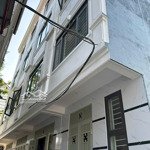 Chính chủ cần bán nhỉnh 3 tỷ căn nhà 43m2-4tầng-cuối đường tố hữu, bệnh viện nhi