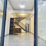 Chỉ muốn vào ở ngay tại căn nhà gần biển, khu trung tâm phường vĩnh hải nha trang