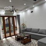 Cho thuê nr 4 phòng ngủ 6 vệ sinh 101m2, giá siêu hời tại tô ngọc vân, quảng an, tây hồ, hn