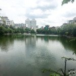 Hơn 20 tỷ - hồ phương mai - phân lô ôtô tránh thông - view hồ - 2 mặt ngõ,
nhà 5tầng kbt cũ còn đẹp