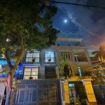 Bán villa 7x16 - mtkd khu đồng bộ view công viên sát pmh quận 7 -đã giảm sốc hơn một tỷ còn 15.9tỷ