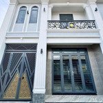 Bán nhà mới 100% p. an bình, ngay gần ngã tư vũng tàu, trung tâm hành chính công mới