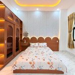 Kẹt vốn bán nhà đường trần bình trọng p4 quận 5 dt 40m2 giá 2ty940 lh 0932861530 vân