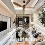 Cho thuê gấp chcc horizon, quận 1, dt 105m2, 2pn, 2wc, nhà đẹp, giá 18tr/tháng. lh 0899 874 805 mão