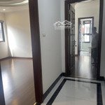 Chính chủ gửi bán toà nhà 9 tầng mới tinh phố quan nhân 32 tỷ 68m2